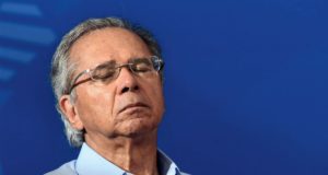 FMI já vê o fracasso de Paulo Guedes