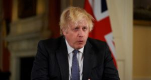 Boris Johnson alertou para Ômicron