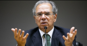 A imagem de Paulo Guedes