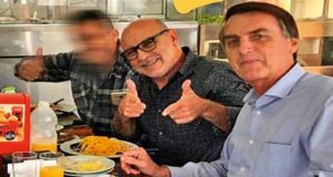 Bolsonaro e Queiroz durante almoço