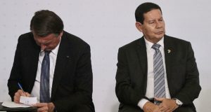 Mourão Bolsonaro militares