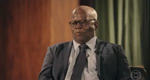 Joaquim Barbosa na estreia da nova temporada do "Conversa com Bial"