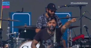 Fresno manda um "Fora Bolsonaro" no Lollapalooza: "presidente quer te exterminar!"