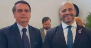 Oposição reage diante de ato de Bolsonaro