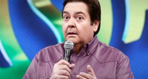 Faustão fecha tres meses com demissões e crise na audiência