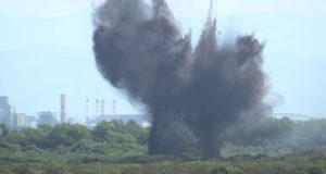 Força Aérea lança bombas