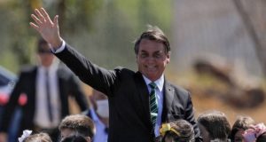 Órgãos de inteligência tentam dissuadir Bolsonaro de promover ato em Copacabana