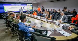 Sala de reunião cheia