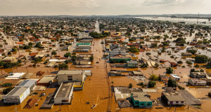 Cidade gaúcha inundada, vista de cima